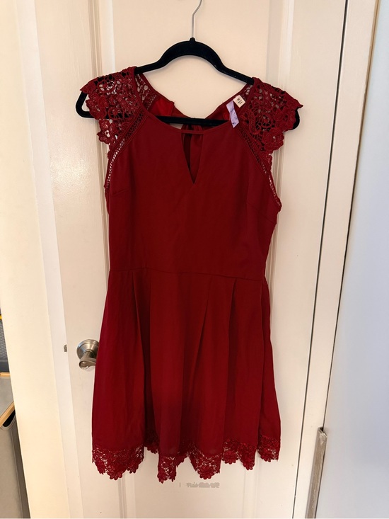 Francesca's Collections Dresses & Skirts - NWT Francesca’s Burgundy Dress - Size M